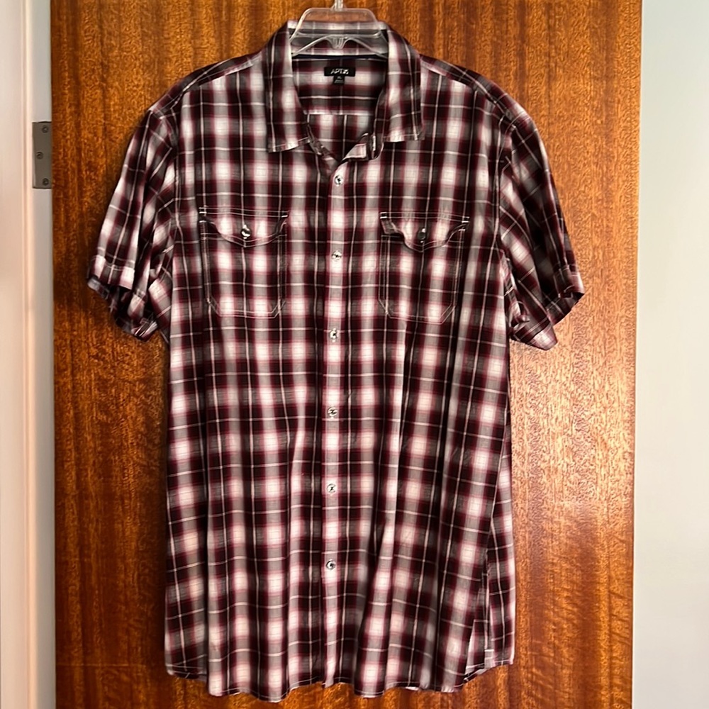 Mens plaid button down, like brand new